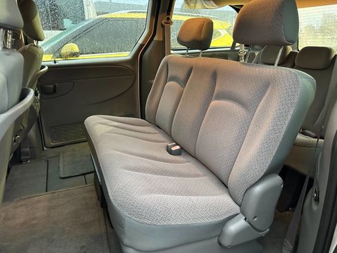 Used 2006 Dodge Grand Caravan SE w/ PWR Convenience Group image 6