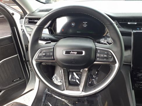 Used 2023 Jeep Grand Cherokee 4WD 4xe image 10