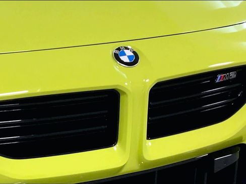Used 2025 BMW M2 w/ Lighting Package image 33