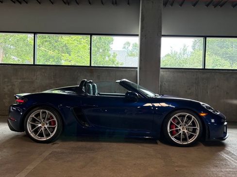 Used 2022 Porsche 718 Boxster Spyder RWD image 11