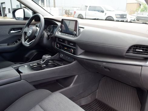 Used 2023 Nissan Rogue SV FWD image 22