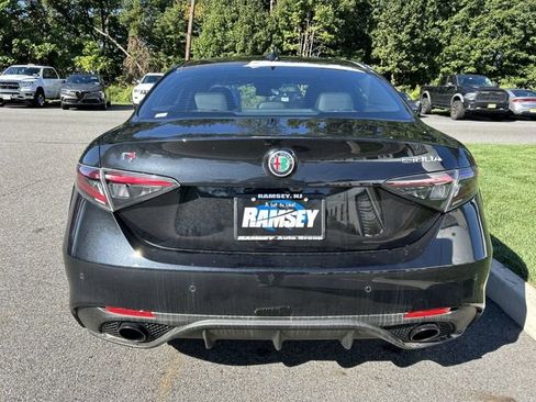 New 2025 Alfa Romeo Giulia AWD w/ Driving Assist Package image 7