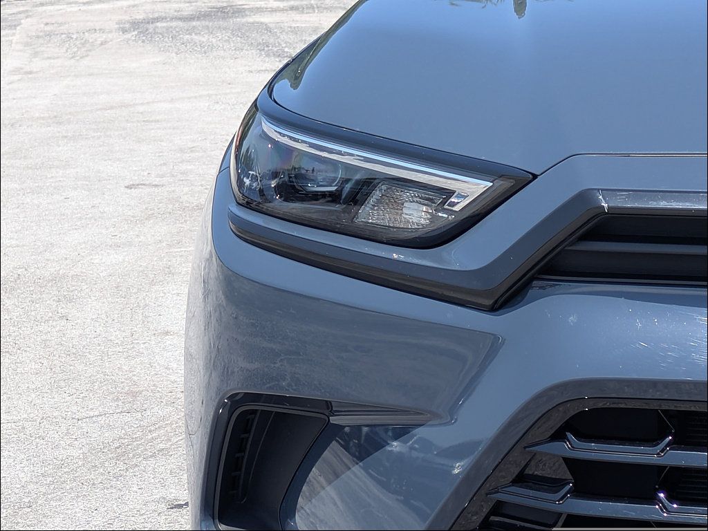 Used 2024 Toyota Grand Highlander FWD image 10