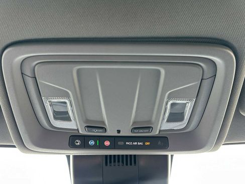 Used 2023 Chevrolet Silverado 1500 LTZ image 31