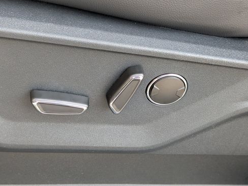 New 2025 Ford F150 Lariat w/ Equipment Group 502A High image 21