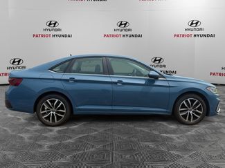 Used 2025 Volkswagen Jetta SE FWD video 2