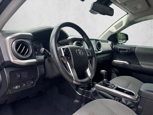 Used 2021 Toyota Tacoma SR5 RWD image 9