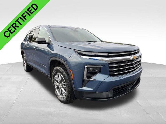 Certified 2024 Chevrolet Traverse LT w/ Trailering Package FWD image 8