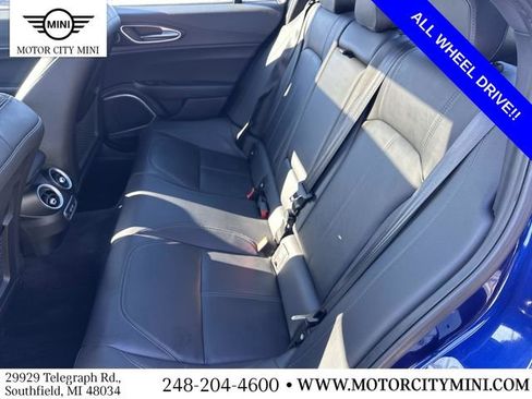 Used 2023 Alfa Romeo Giulia Sprint image 15