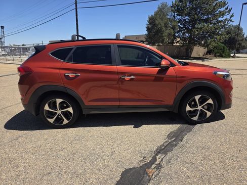 Used 2016 Hyundai Tucson Limited w/ Option Group 03 AWD/4WD image 8