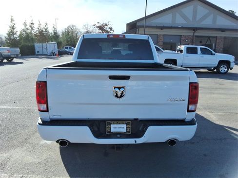 Used 2017 RAM 1500 Express image 6