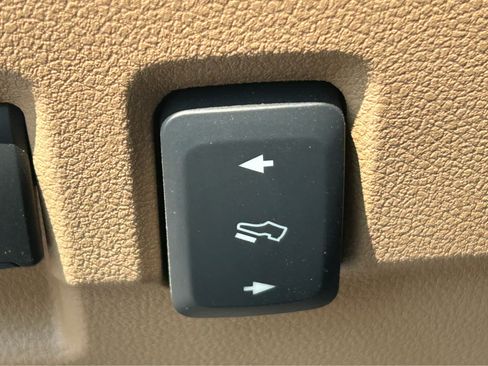 Used 2024 Ford F250 Lariat w/ Chrome Package AWD/4WD image 24