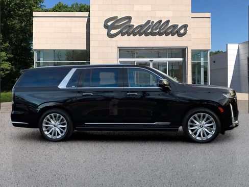 Certified 2024 Cadillac Escalade ESV Premium Luxury w/ Performance Package image 6