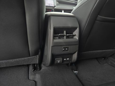 New 2026 Jeep Cherokee Overland image 29