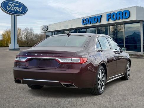 Used 2019 Lincoln Continental Premiere image 4