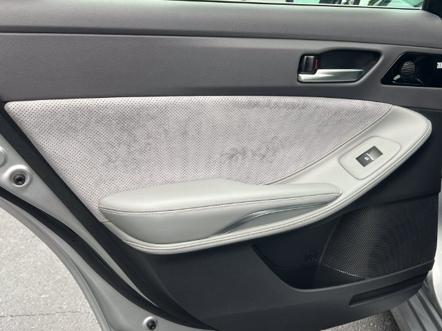 Used 2019 Toyota Avalon XSE w/ All Weather Liner Package FWD image 34