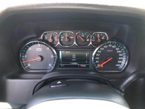 Used 2020 Chevrolet Tahoe LT w/ RST Edition AWD/4WD image 34