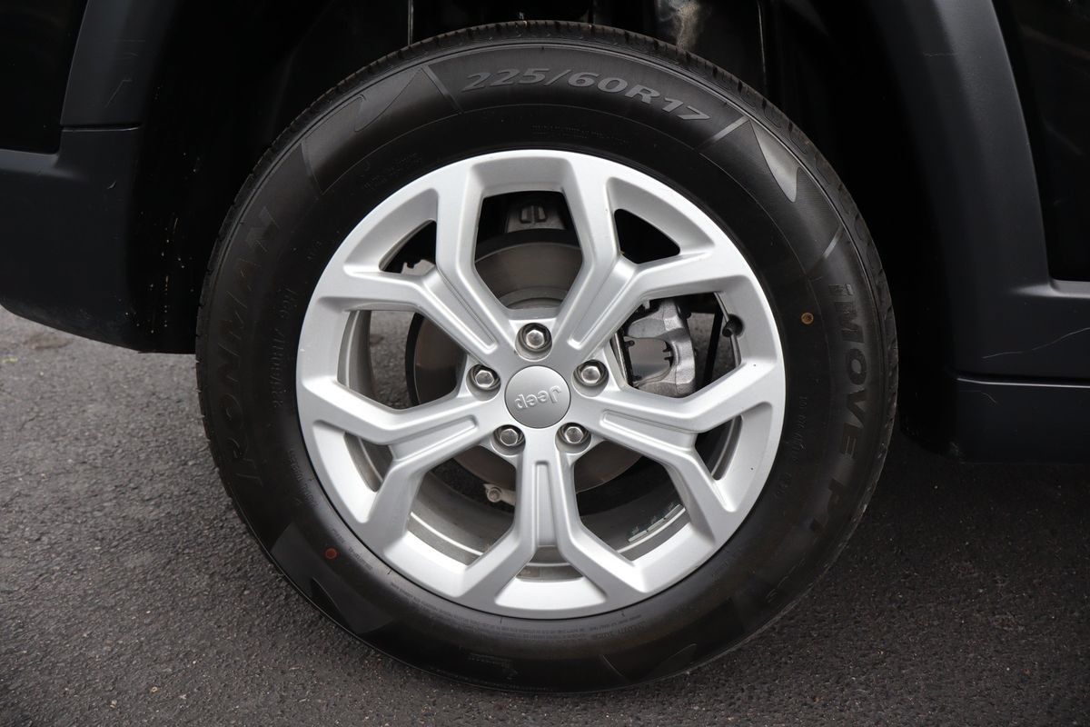 Used 2024 Jeep Compass Sport AWD/4WD image 41
