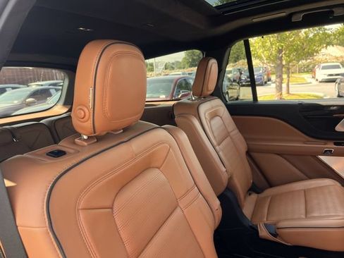 Used 2020 Lincoln Aviator Black Label w/ Dynamic Handling Package AWD/4WD image 33