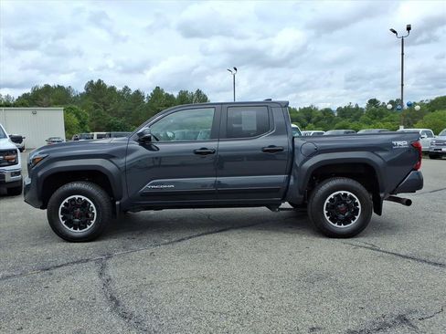 Used 2024 Toyota Tacoma TRD Off-Road w/ TRD Off Road Upgrade Package AWD/4WD image 2