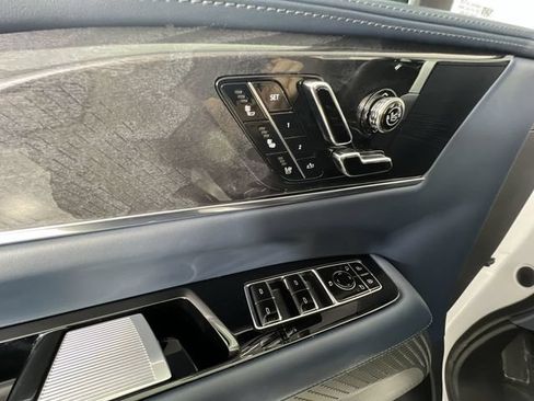 Certified 2025 Cadillac Escalade IQ Sport 2 AWD/4WD image 23