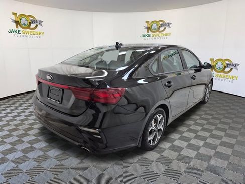 Certified 2021 Kia Forte LXS FWD image 10
