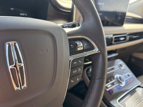 Certified 2023 Lincoln Nautilus Reserve w/ Luxury Package image 28