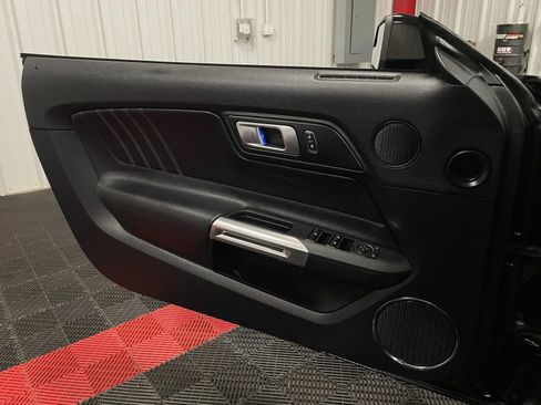 Used 2019 Ford Mustang Premium image 28