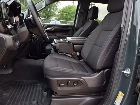 Used 2025 Chevrolet Silverado 1500 LT image 8