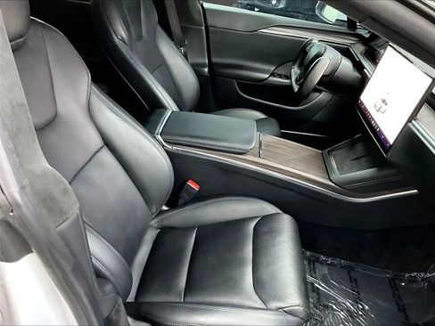 Used 2022 Tesla Model S AWD/4WD image 32