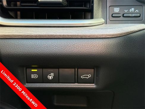 Used 2026 Toyota Grand Highlander Limited image 30