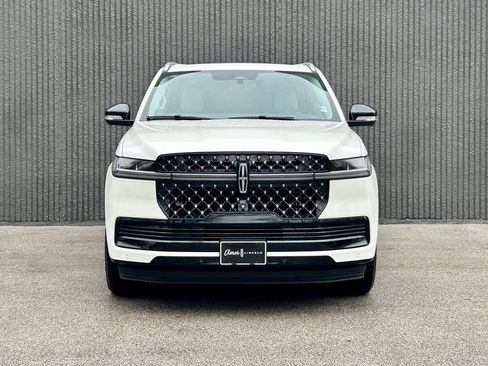 New 2026 Lincoln Navigator Black Label AWD/4WD image 8
