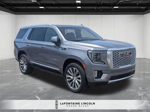 Used 2021 GMC Yukon Denali w/ Denali Premium Package AWD/4WD image 7