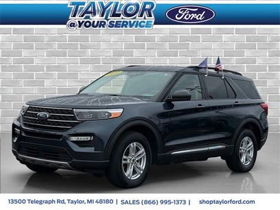 Certified 2022 Ford Explorer XLT w/ Equipment Group 202A