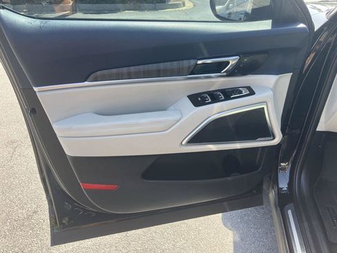 Used 2023 Kia Telluride SX Prestige AWD/4WD image 16