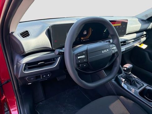 New 2026 Kia K4 LXS FWD image 9