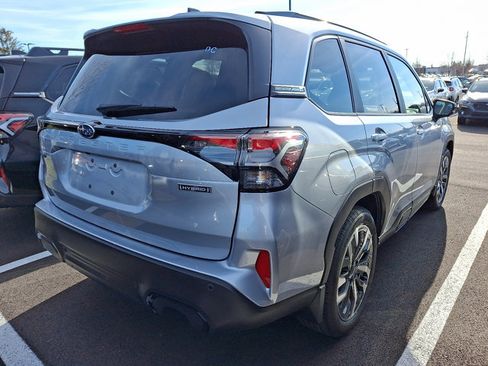 New 2025 Subaru Forester Touring image 4