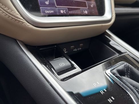 Used 2022 Subaru Outback Limited image 18