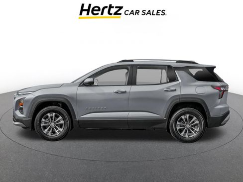 Used 2025 Chevrolet Equinox LT FWD image 3