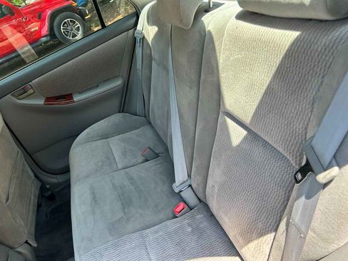 Used 2006 Toyota Corolla LE FWD image 11