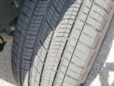 Used 2024 Jeep Grand Cherokee Altitude AWD/4WD image 34