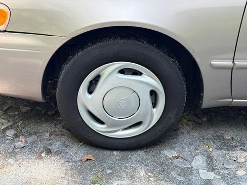 Used 1998 Toyota Corolla FWD image 5