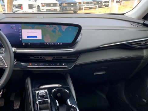 Used 2024 Buick Envision Preferred image 7