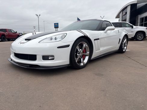 Used 2012 Chevrolet Corvette Grand Sport w/ 3LT Preferred Equipment Group RWD image 2