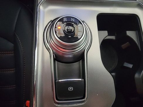 Used 2022 Ford Edge SEL w/ Sport Appearance Package image 18