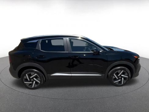 Used 2026 Nissan Kicks SV FWD image 13