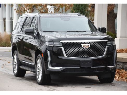 Used 2023 Cadillac Escalade Premium Luxury w/ LPO, Floor Liner Package image 2