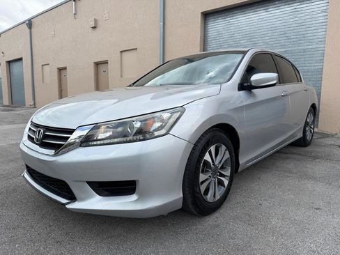 Used 2013 Honda Accord LX image 4