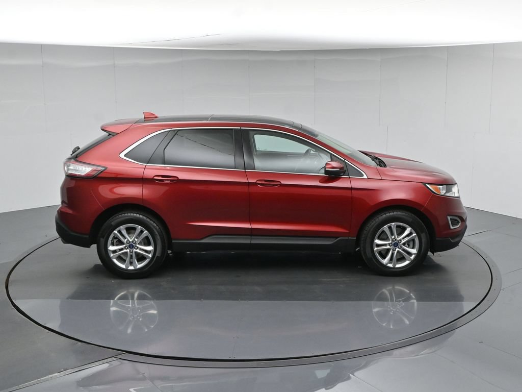 Used 2017 Ford Edge SEL w/ Equipment Group 201A AWD/4WD image 43