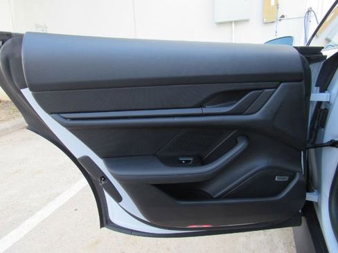 Used 2023 Porsche Taycan Premium Package w/ Premium Package image 19